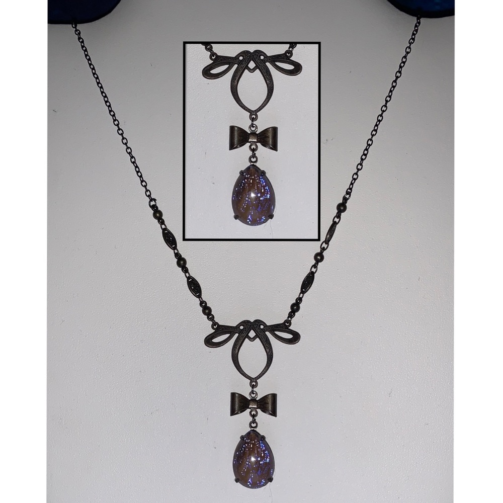 18x13 Blue Dragons Breath Jelly Opal Drop